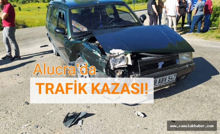 Alucra'da Maddi Hasarlı Trafik Kazası