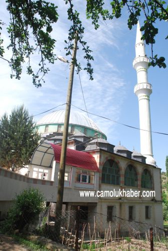 Karadikmen Camii