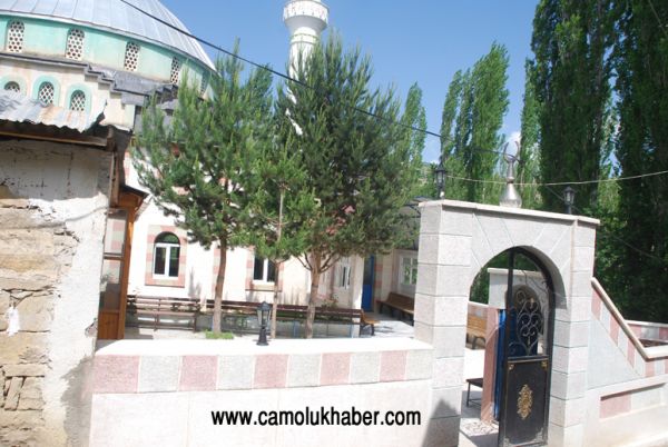 Karadikmen Camii