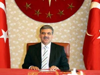 Gül'ün Tavrı Etkili Oldu, Rektör Adayı Çekildi