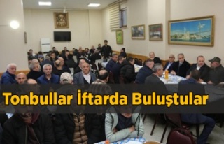 Tonbullar her hafta iftarda buluşuyor